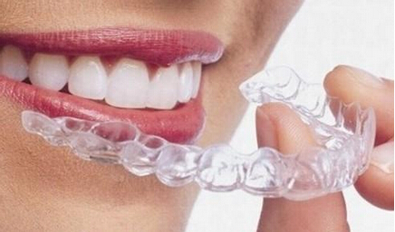 成人牙齿正畸的方法